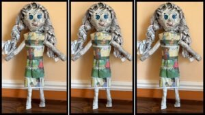 Read more about the article An Incredible Doll Made Entirely Out Of Newspaper, Even Clothes and Hair!